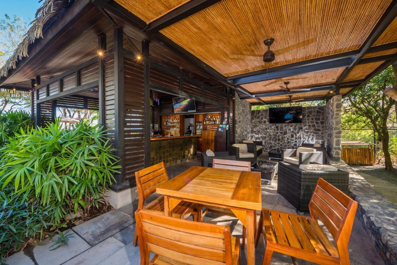 Jet Luxury At Langosta Beach Resort & Villas Tamarindo Eksteriør billede